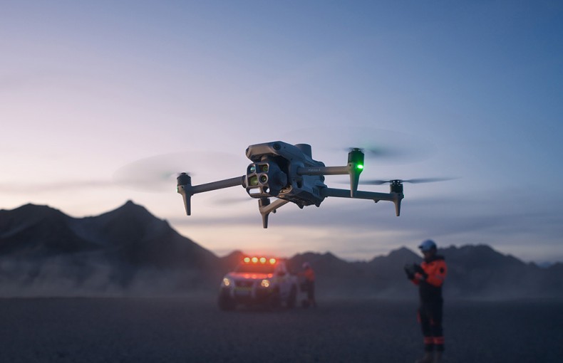 DJI Matrice 4T Thermal Imaging Drone