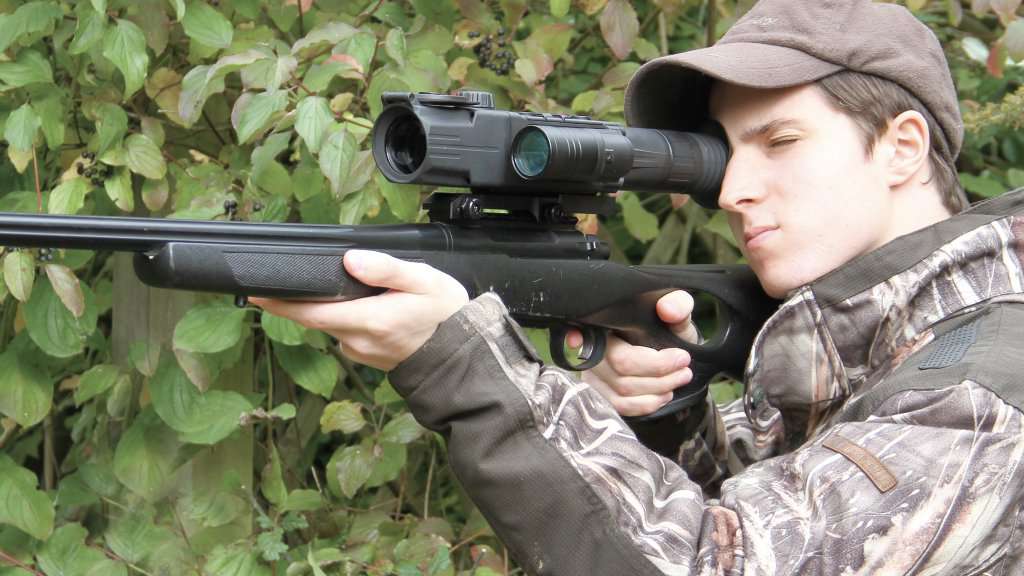 BRUCE POTTS REVIEWS THE NEW PULSAR DIGISIGHT ULTRA N450 DIGITAL NIGHT VISION