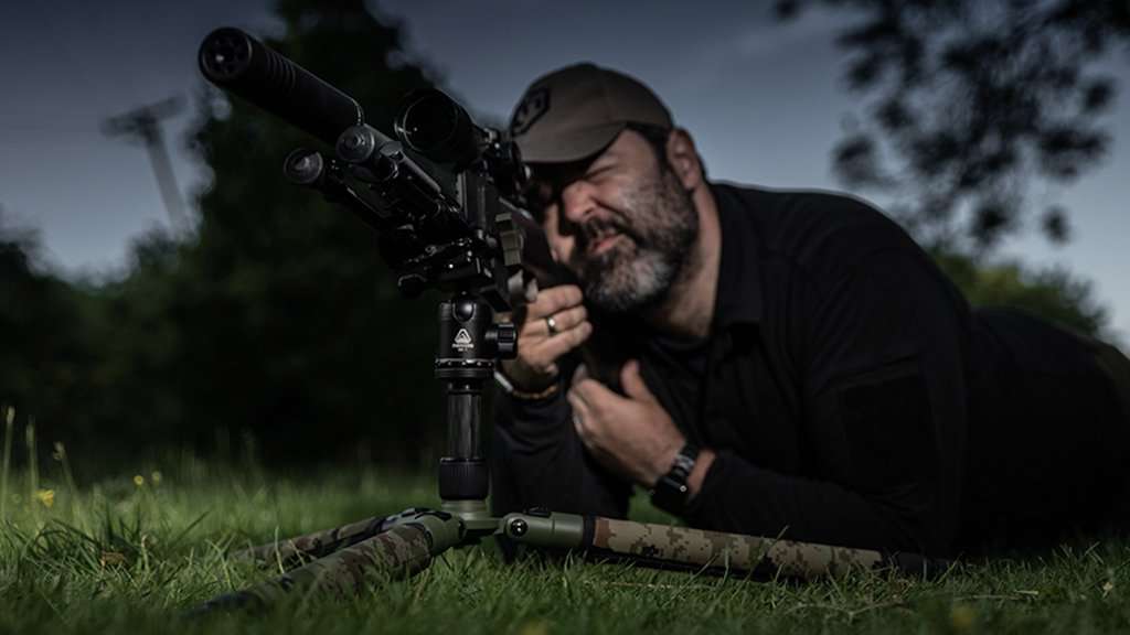 WICKED REKON PRECISION CARBON SHOOTING TRIPOD - USE PRONE, SEATED OR STANDING