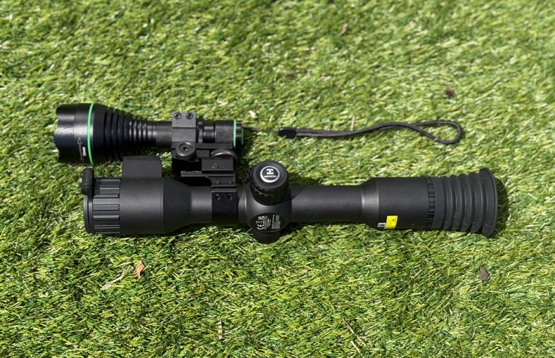 HikMicro Alpex 4K Lite LRF BlackOut IR Bundle